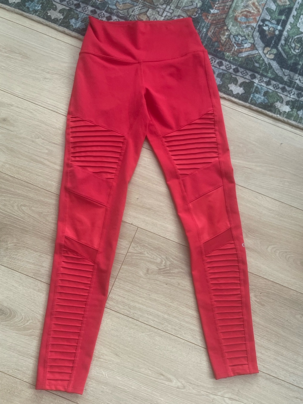ALO YOGA Size Small Motto woman's leggings